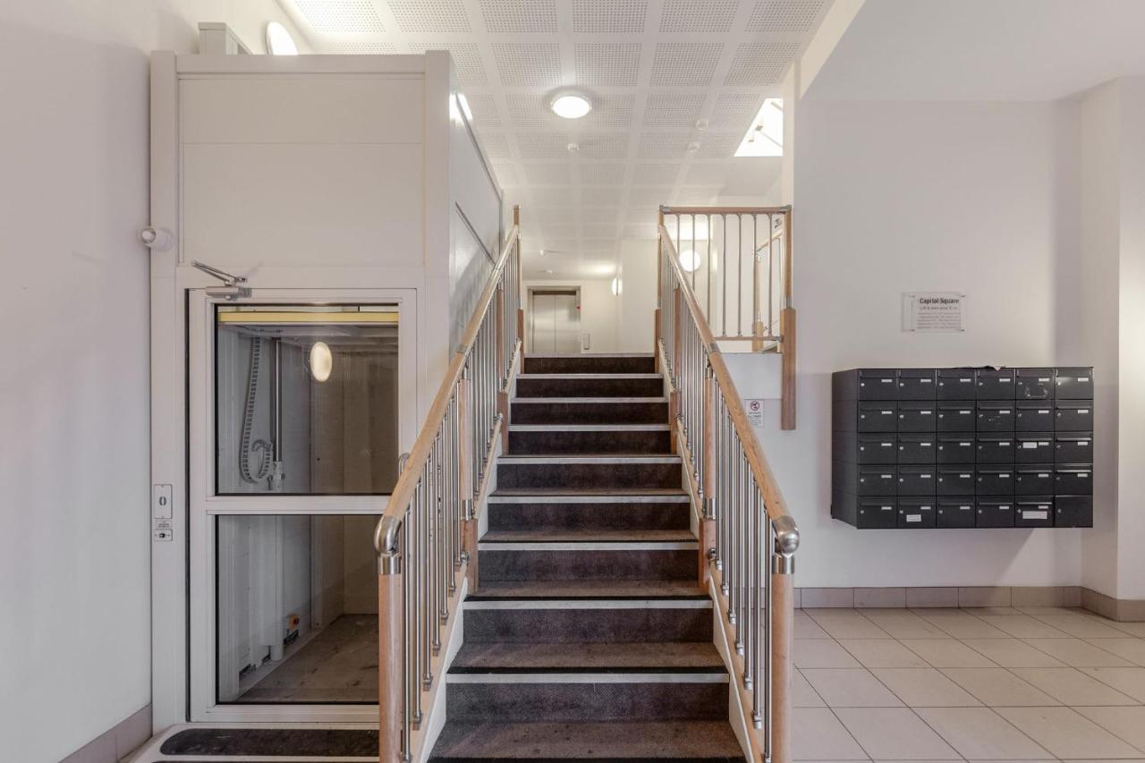 Roomspace Serviced Apartments - Capitol Square إبسوم المظهر الخارجي الصورة
